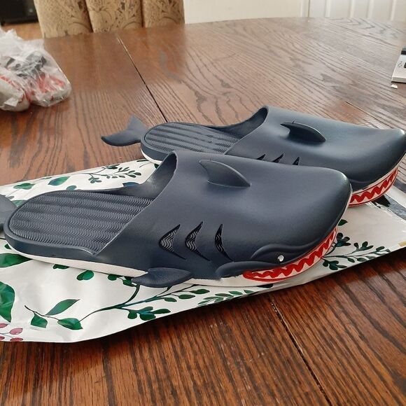 New M8.5/9.5 W10/11 Blue Shark Water Shoes Summer Slides Pool Beach - Picture 3 of 7